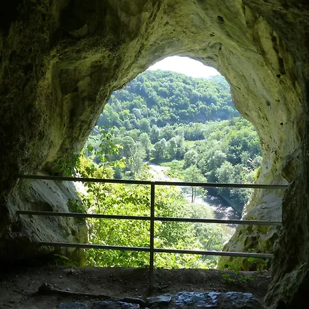 Σπίτι διακοπών Sejour En Famille Au Bois Joli, Detente, Nature, Activites Pour Tous Beauraing